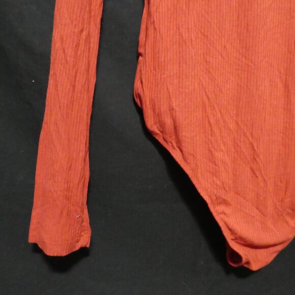 U2B - URBAN BASICS | large | Ribbed Long Sleeve Orange Bodysuit | NWT - Picture 13 of 15